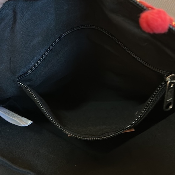 America & Beyond Beaded Embroidered Convertible Crossbody Bag - NWT - Picture 7 of 7